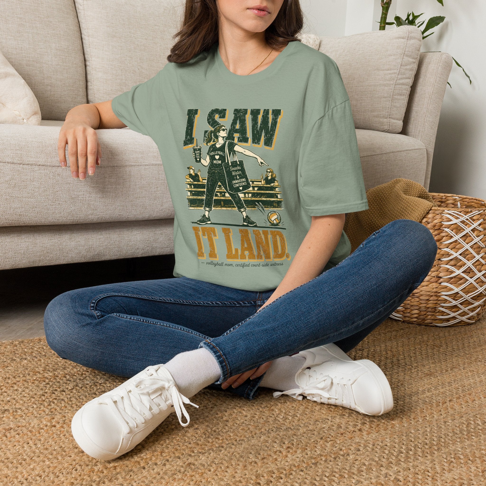 I Saw It Land - Mom Volleyball T-Shirt