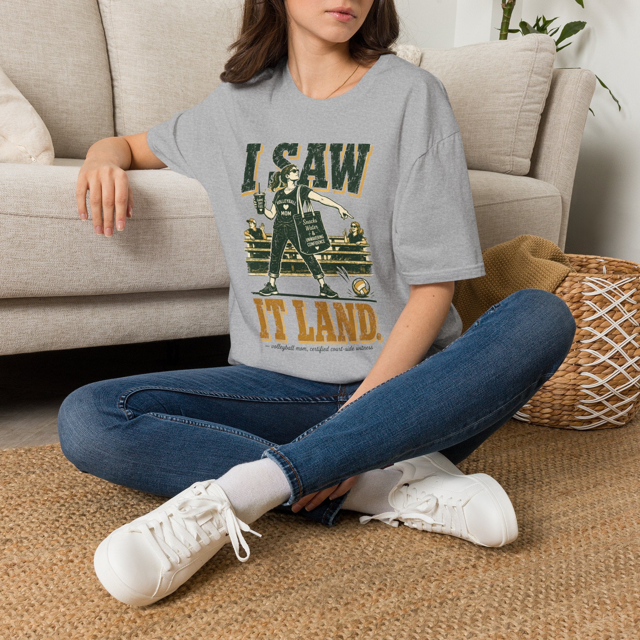 I Saw It Land - Mom Volleyball T-Shirt